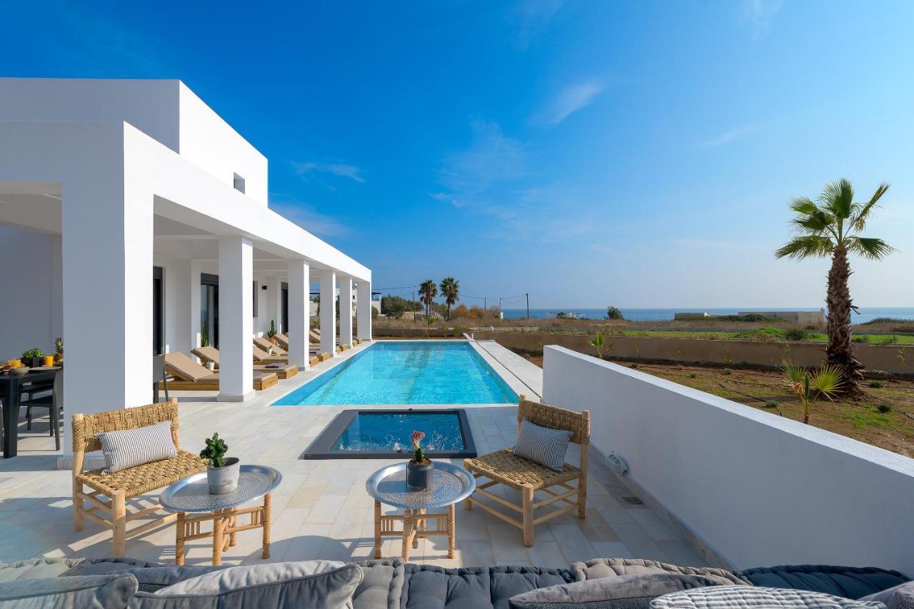 Seawater Villa Lakhania Luaran gambar